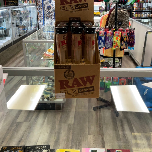 Raw DLX glass tipped cannon